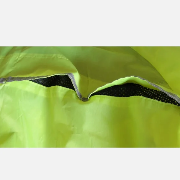 Hilton Wear Cycling Running Reflective lightweight rain jacket breathable Large - Picture 2 of 5